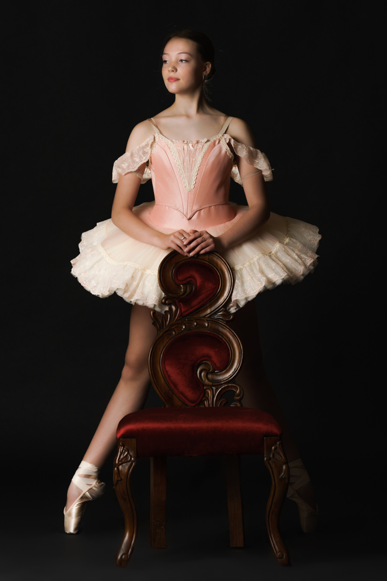 ballerina Clara Kearl posing